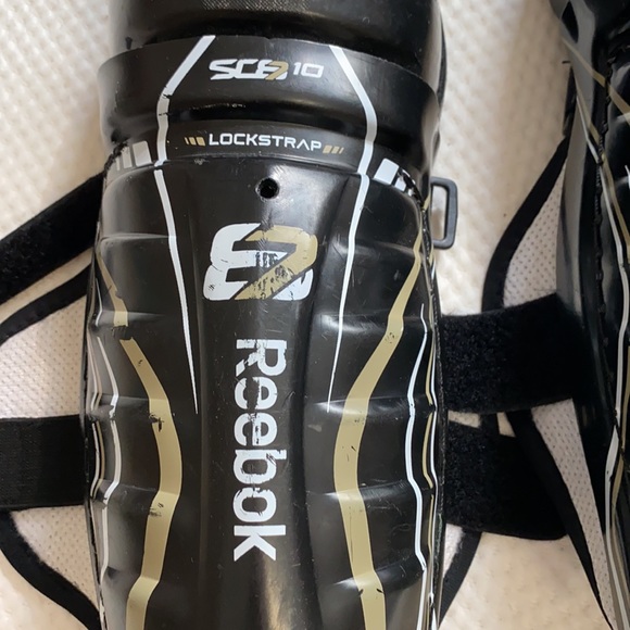 Reebok Hockey Shin Guards - Picture 2 of 5